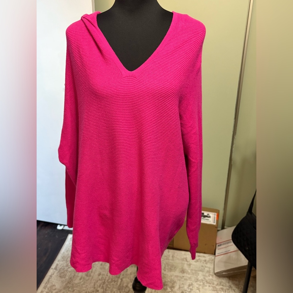 Elegant Fuchsia Hooded V-Neck Sweater